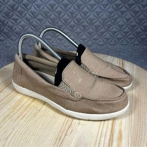 Crocs Women’s Walu Beige Slip On Size 8